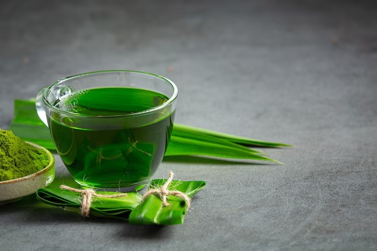 manfaat daun pandan, air rebusan pandan, daun pandan untuk nyeri sendi, herbal jantung alami, pandan untuk kulit, ramuan pandan tradisional, minuman herbal ibu muda, daun pandan dan kesehatan tubuh